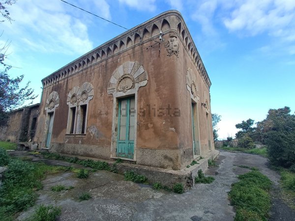 casa indipendente in vendita a Fiumefreddo di Sicilia