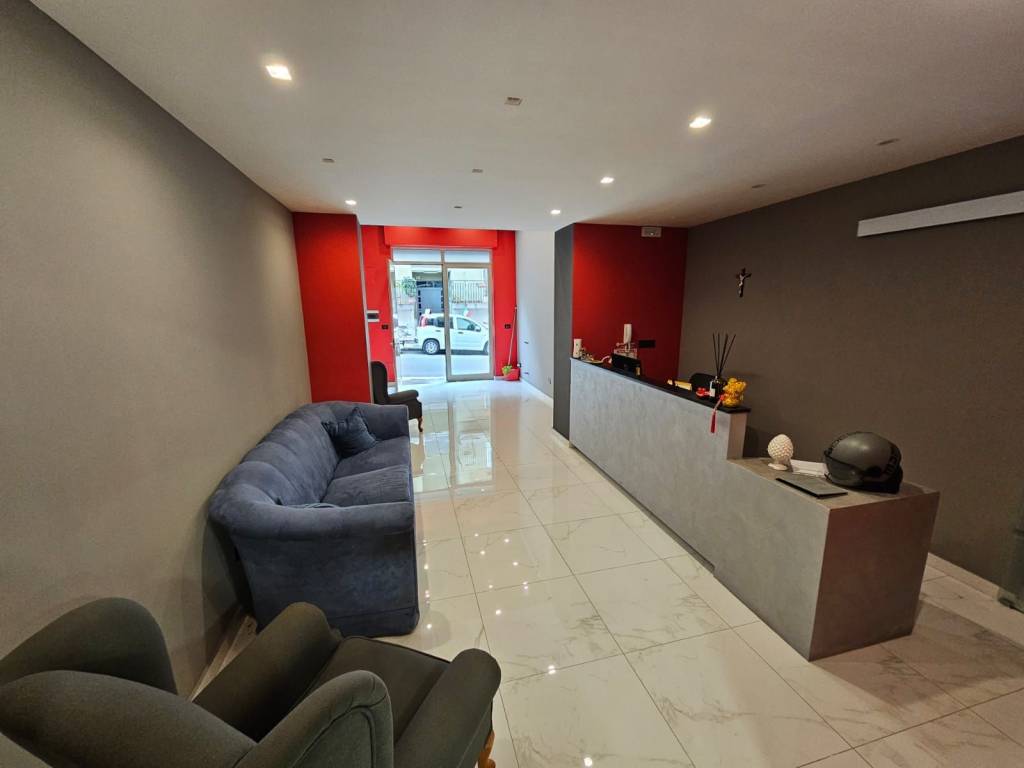 negozio in vendita a Fiumefreddo di Sicilia