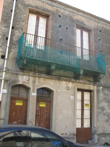 casa indipendente in vendita a Fiumefreddo di Sicilia