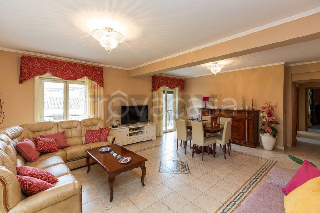 appartamento in vendita a Fiumefreddo di Sicilia