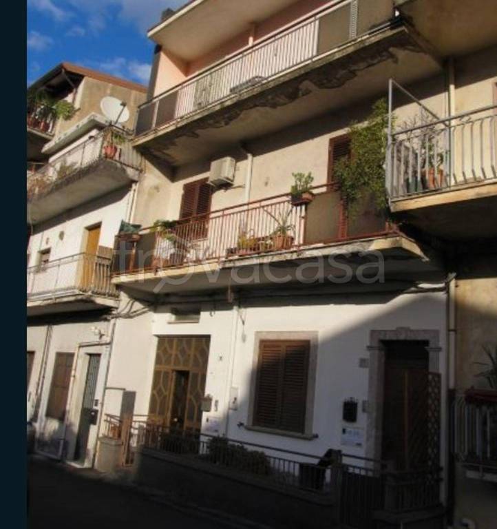 appartamento in vendita a Fiumefreddo di Sicilia