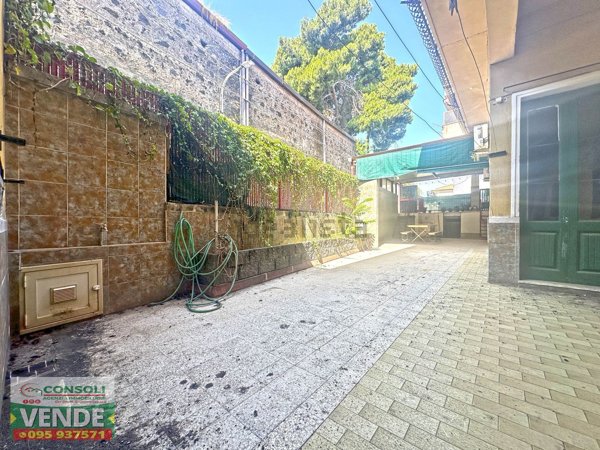 casa semindipendente in vendita a Fiumefreddo di Sicilia