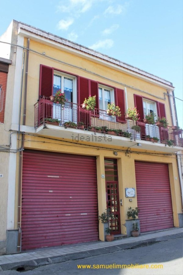 casa indipendente in vendita a Fiumefreddo di Sicilia