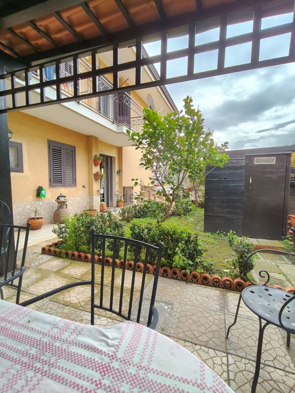 casa indipendente in vendita a Fiumefreddo di Sicilia