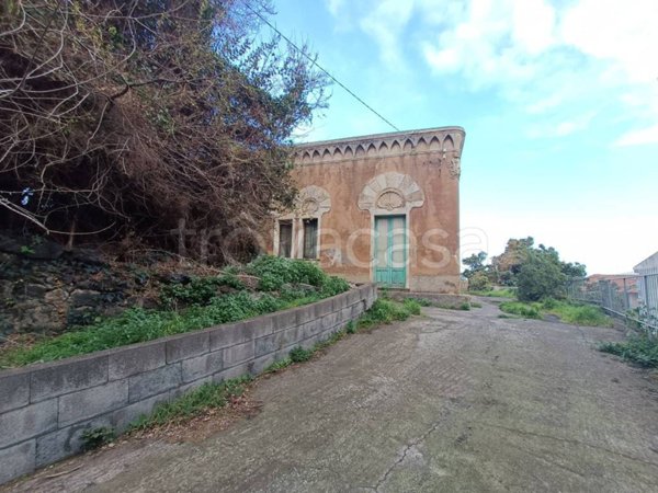 casa indipendente in vendita a Fiumefreddo di Sicilia