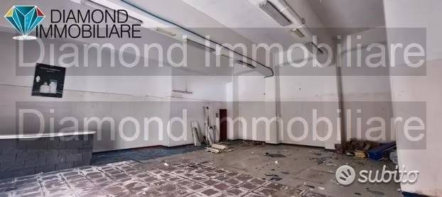 negozio in vendita a Fiumefreddo di Sicilia