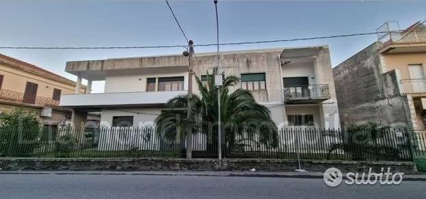 appartamento in vendita a Fiumefreddo di Sicilia