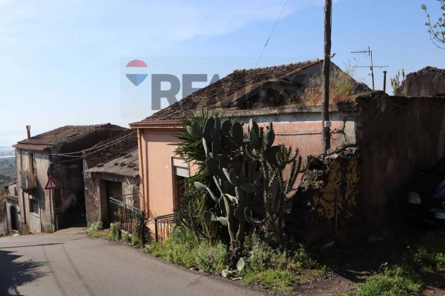 casa indipendente in vendita a Fiumefreddo di Sicilia in zona Civì