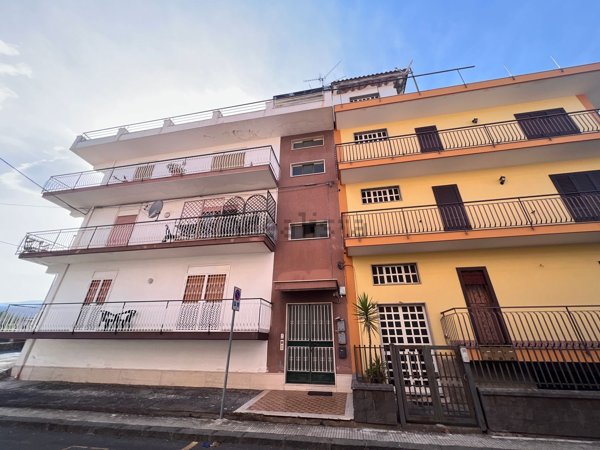 appartamento in vendita a Fiumefreddo di Sicilia