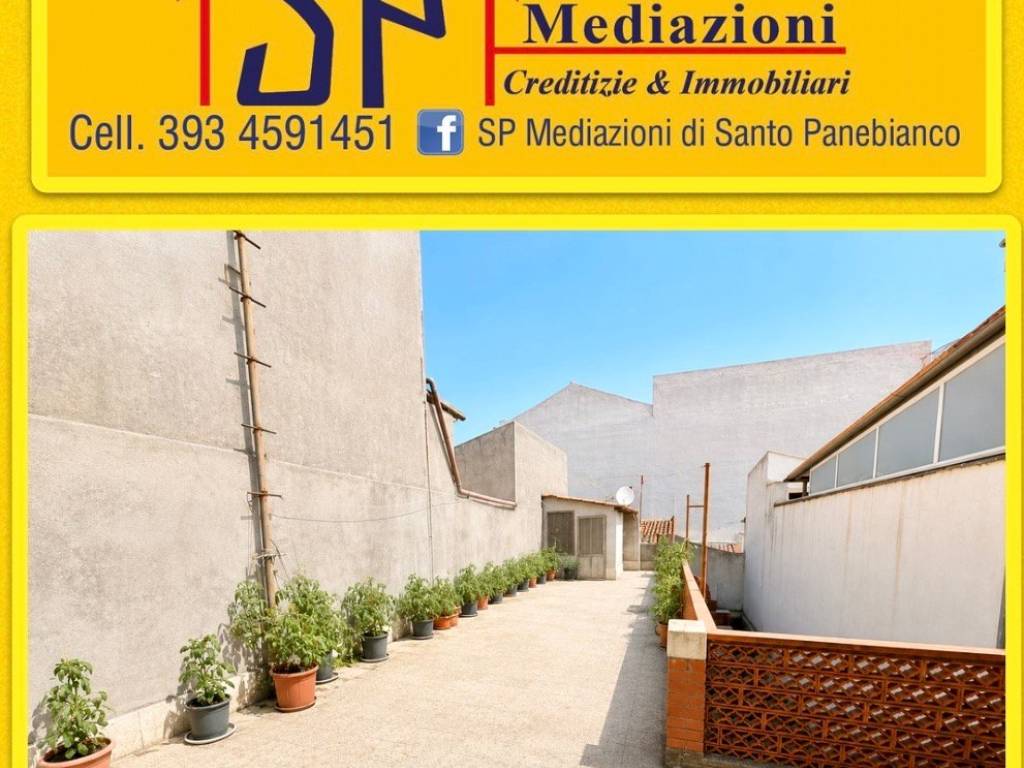 casa indipendente in vendita a Fiumefreddo di Sicilia