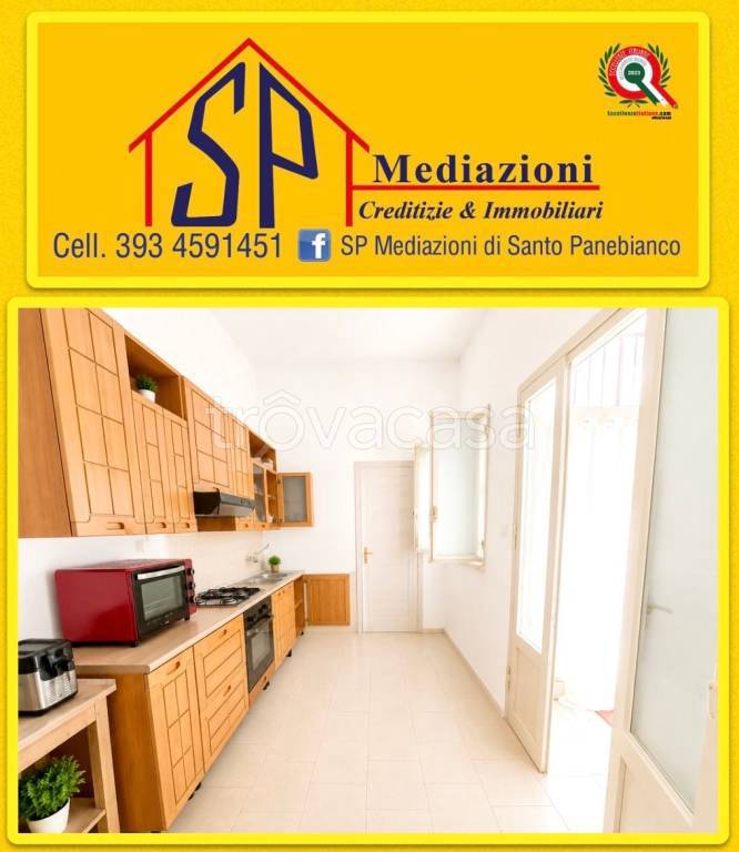 casa indipendente in vendita a Fiumefreddo di Sicilia