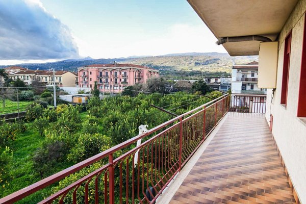 appartamento in vendita a Fiumefreddo di Sicilia in zona Civì