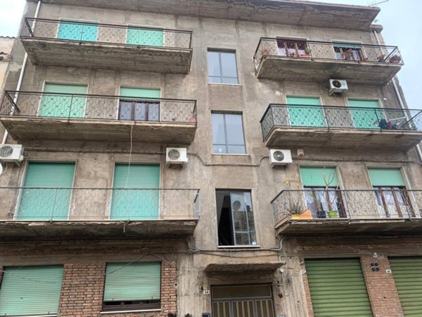 intera palazzina in vendita a Fiumefreddo di Sicilia