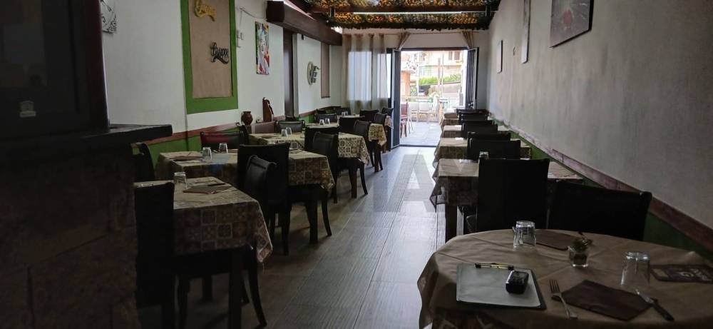 locale commerciale in vendita a Fiumefreddo di Sicilia