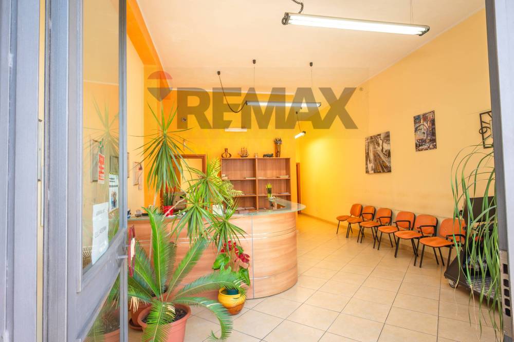 locale commerciale in vendita a Fiumefreddo di Sicilia in zona Civì