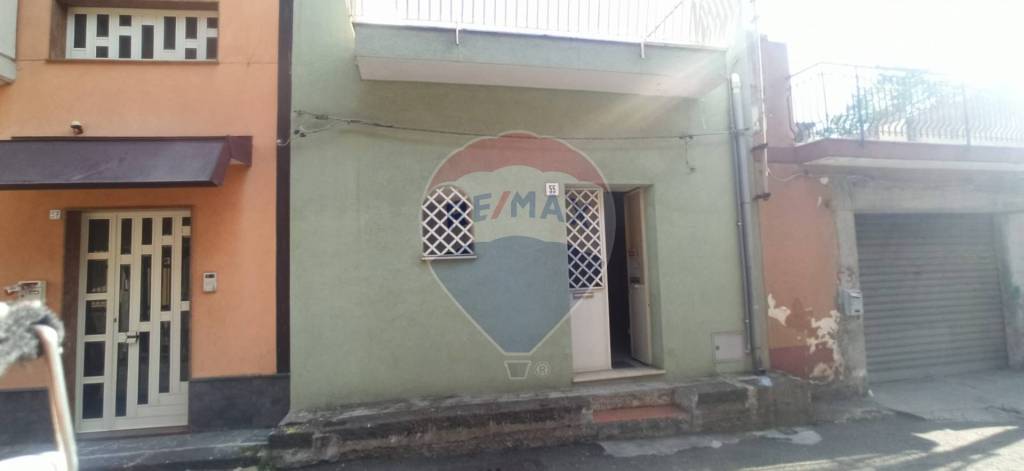 casa indipendente in vendita a Giarre in zona Macchia
