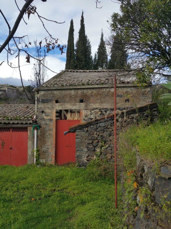 casa indipendente in vendita a Giarre