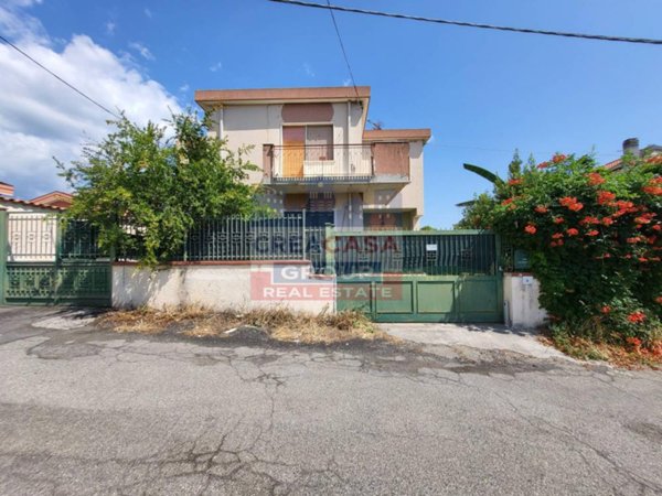 casa indipendente in vendita a Giarre in zona Altarello