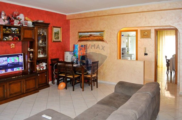 appartamento in vendita a Giarre in zona Macchia
