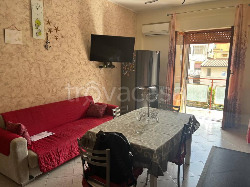 appartamento in vendita a Giarre in zona Altarello
