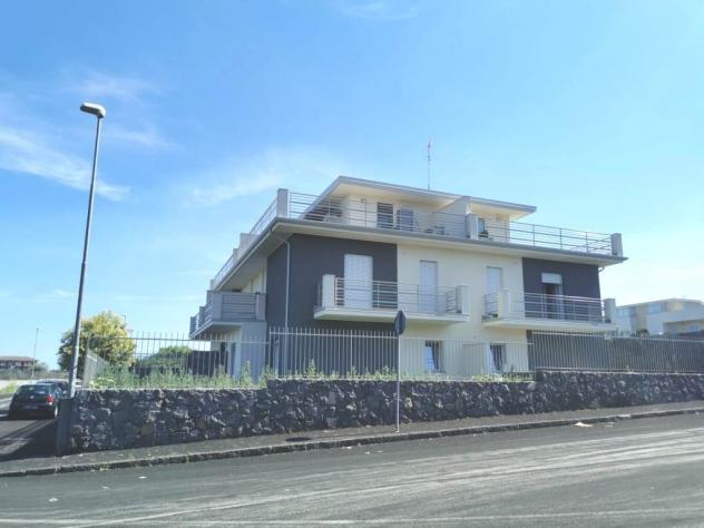 appartamento in vendita a Giarre in zona Trepunti