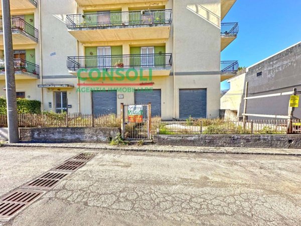 negozio in vendita a Giarre
