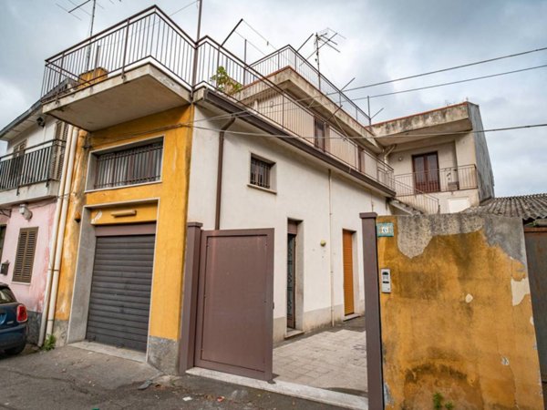 casa indipendente in vendita a Giarre