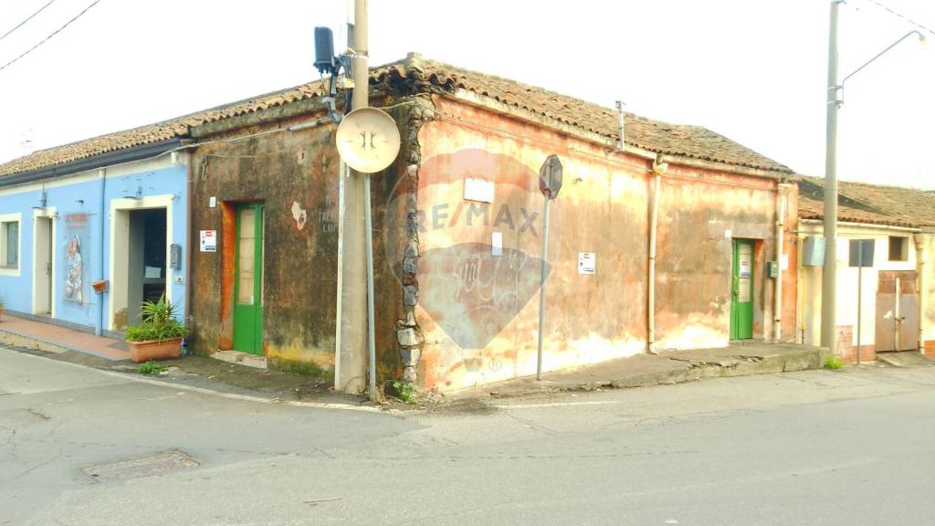 casa indipendente in vendita a Giarre in zona Trepunti