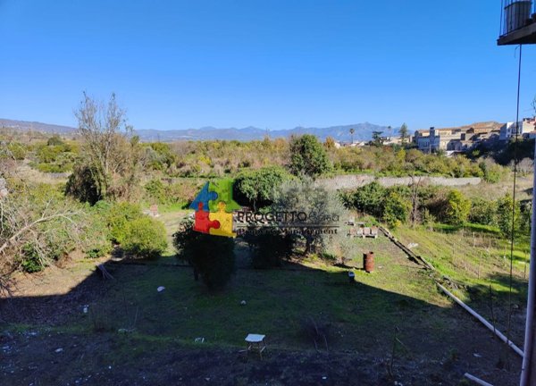 casa indipendente in vendita a Giarre