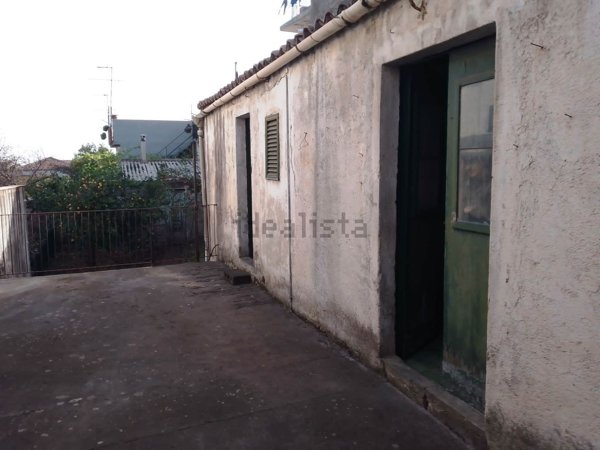 appartamento in vendita a Giarre in zona Trepunti