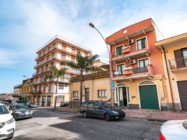 casa indipendente in vendita a Giarre