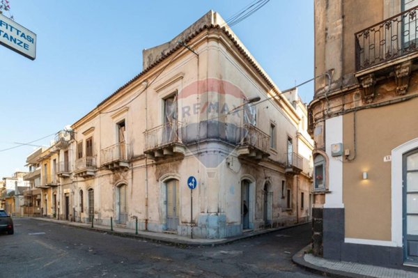 casa indipendente in vendita a Giarre