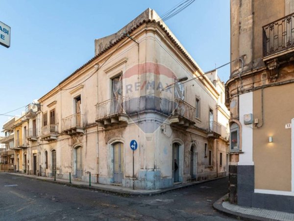 casa indipendente in vendita a Giarre