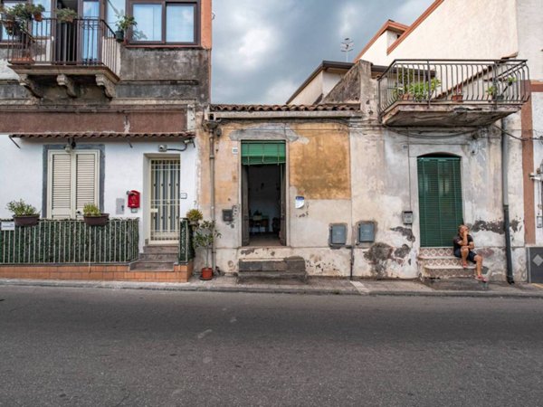 casa indipendente in vendita a Giarre