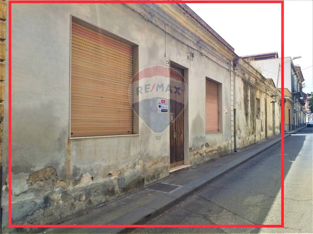 casa indipendente in vendita a Giarre