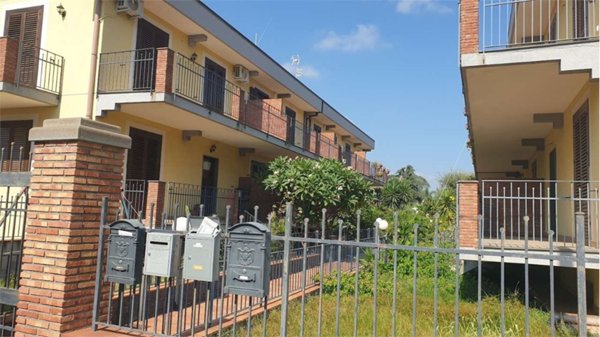 casa indipendente in vendita a Giarre