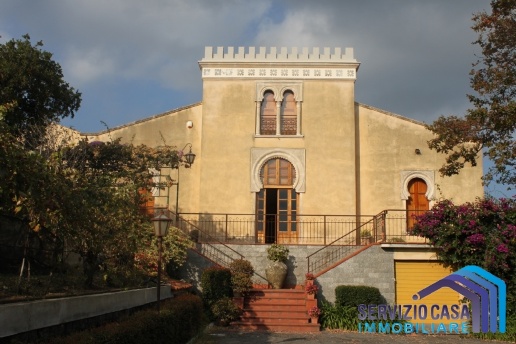 casa indipendente in vendita a Giarre