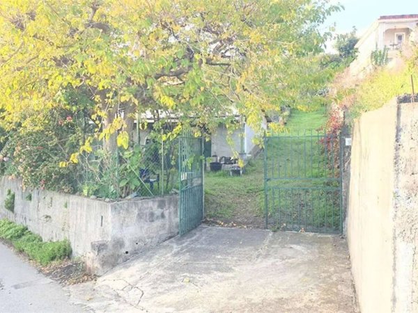 casa indipendente in vendita a Giarre