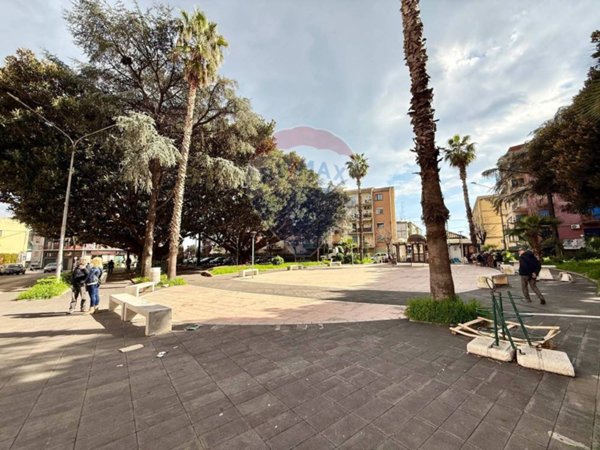 appartamento in vendita a Giarre in zona San Giovanni Montebello