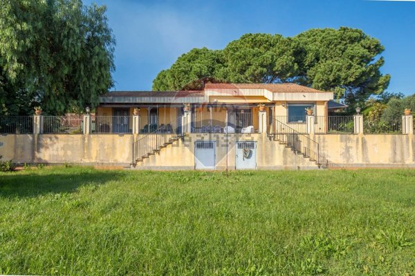 casa indipendente in vendita a Giarre