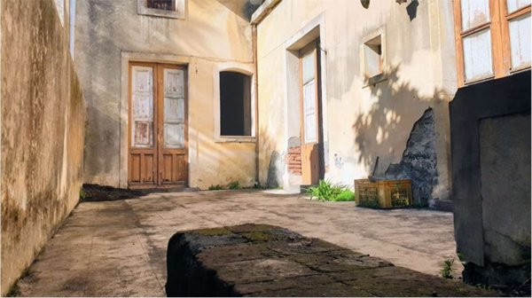 casa indipendente in vendita a Giarre