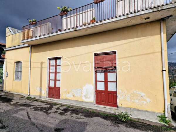 casa indipendente in vendita a Giarre