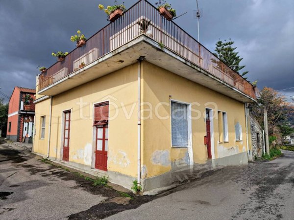 casa indipendente in vendita a Giarre