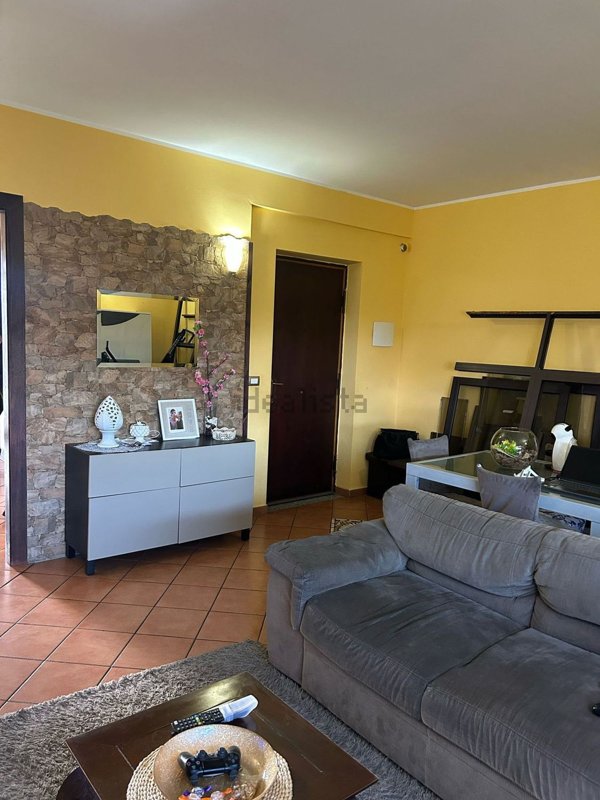appartamento in vendita a Giarre in zona Altarello