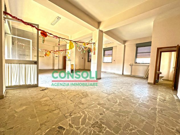 negozio in vendita a Giarre in zona Macchia