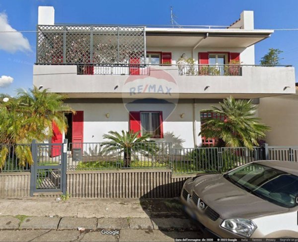 appartamento in vendita a Giarre in zona Macchia
