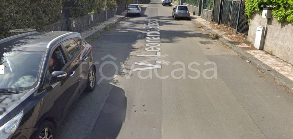 appartamento in vendita a Giarre in zona Trepunti