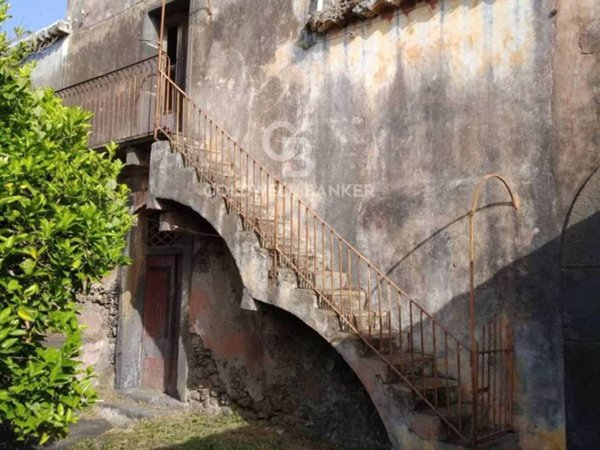 casa indipendente in vendita a Giarre