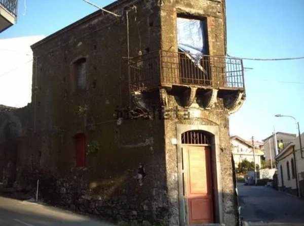 casa indipendente in vendita a Giarre