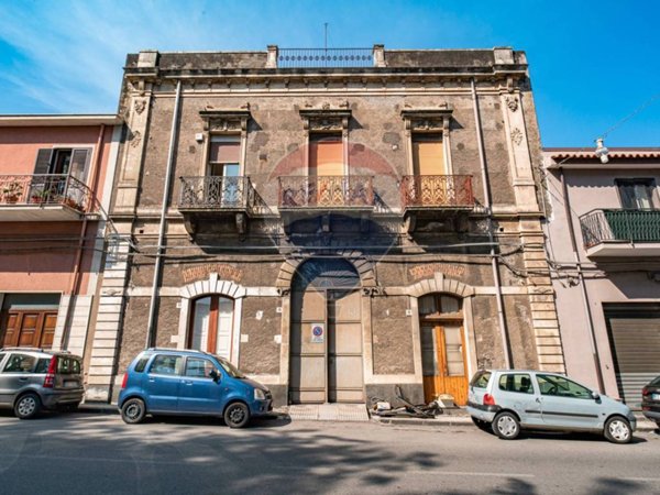 casa indipendente in vendita a Giarre